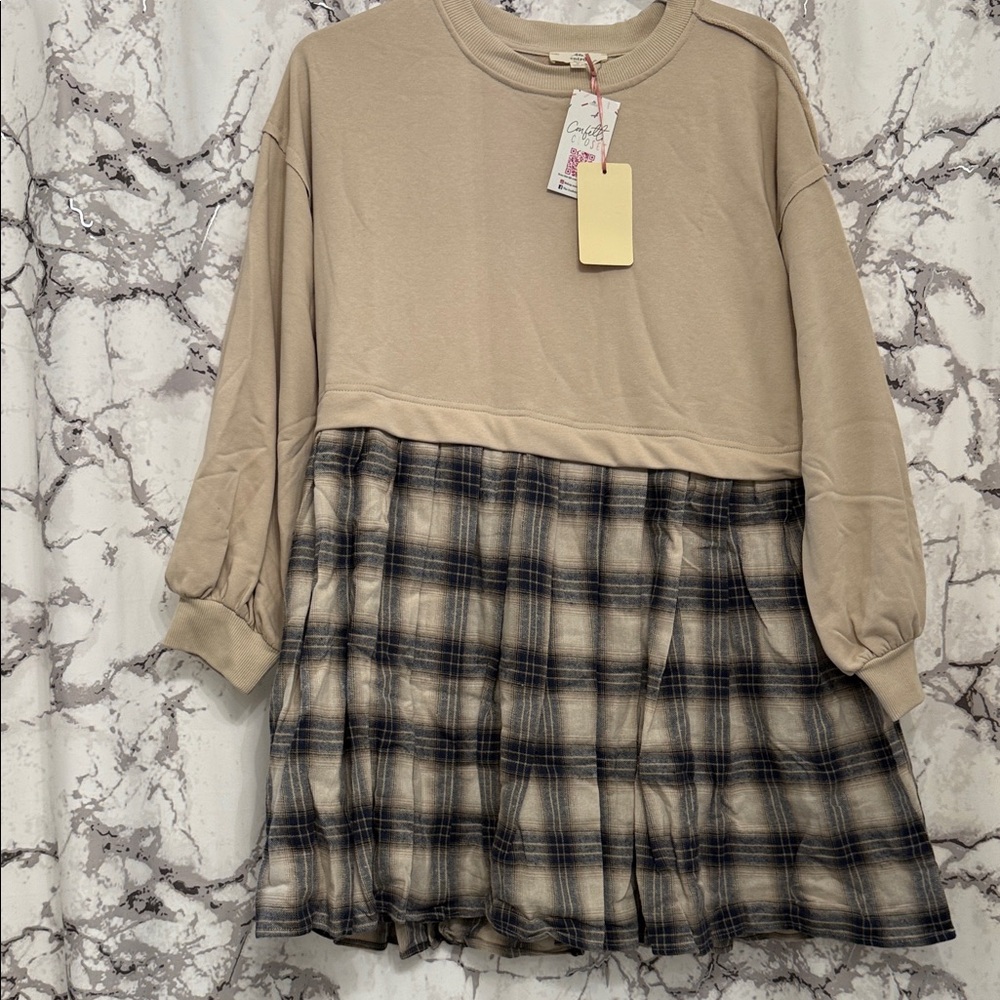 Entro Taupe/ Navy Plaid Dress with Pockets